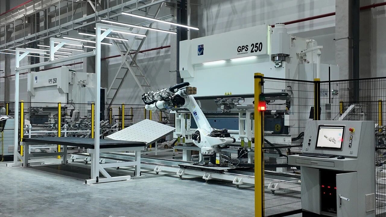 Exhibitor News | Tackling High-Mix, Low-Volume Bending Challenges with the LAG® RBC Robotic Bending Cell